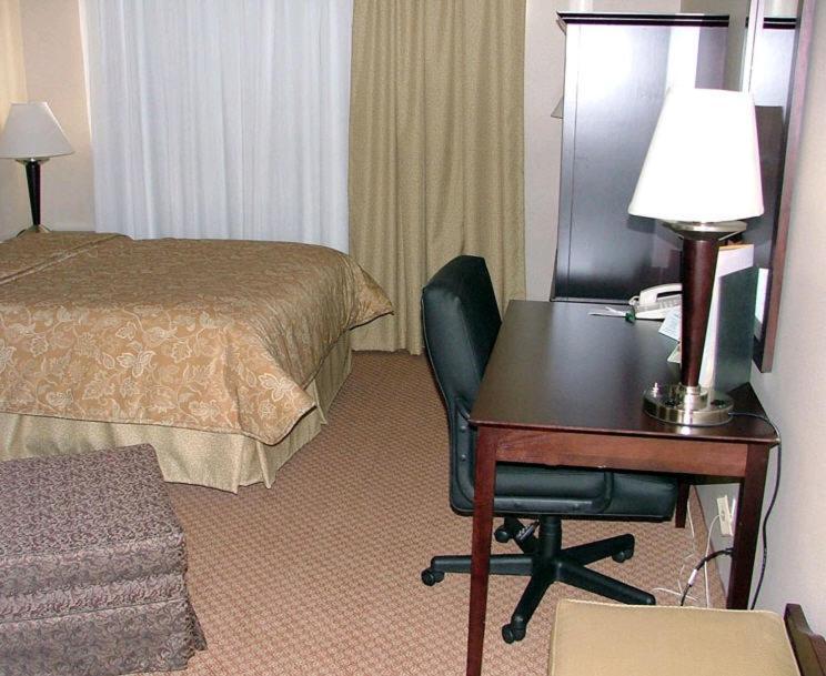 Hotel Ramada Moline East Moline Habitación foto